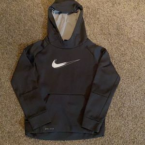 Gray Nike hoodie Size 7 - Like new!
